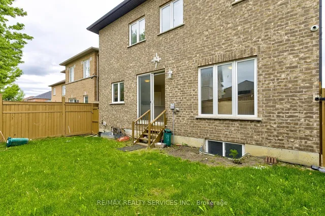 Additional image 45 of 25 Hibiscus Crt