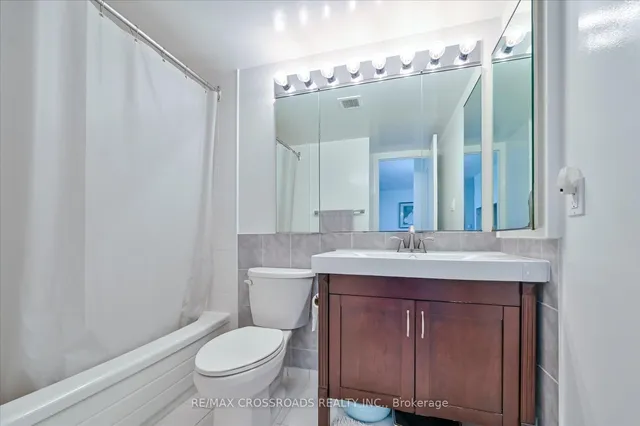 Additional image 21 of 275 Bamburgh Circ Unit 604