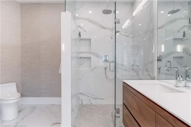 Additional image 32 of 290 Shoreacres Rd