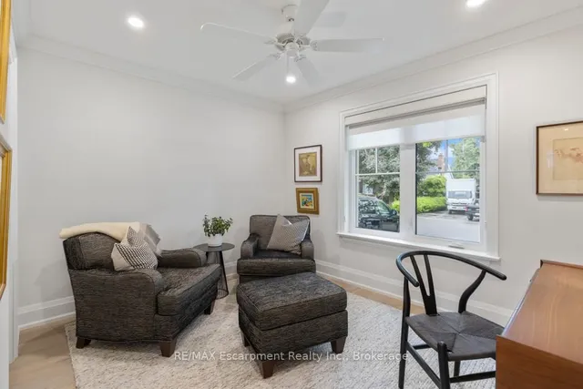 Additional image 28 of 2109 Wellington Ave