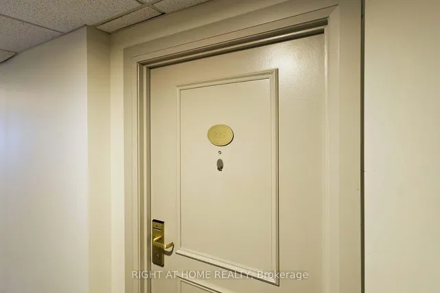 Additional image 4 of 2737 Keele St Unit 227