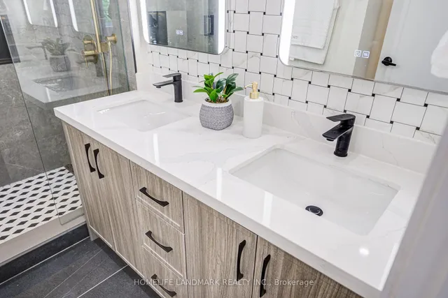 Additional image 31 of 219 Logan Ave