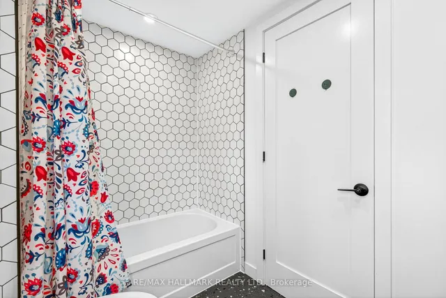 Additional image 30 of 225 Catalina Dr