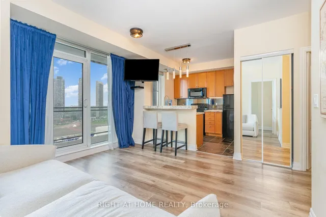 Additional image 2 of 2121 Lake Shore Blvd Unit 2101