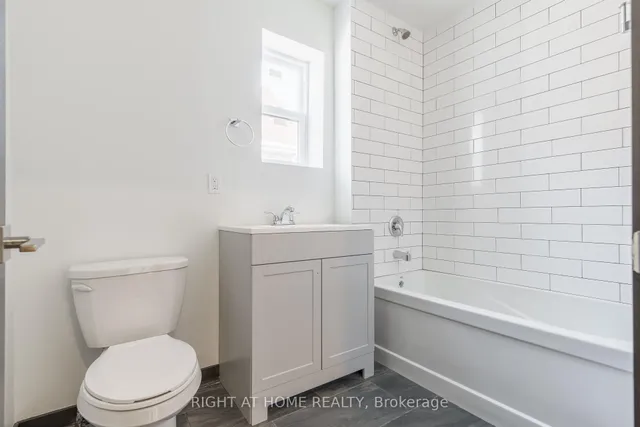 Additional image 27 of 32 Britannia Ave