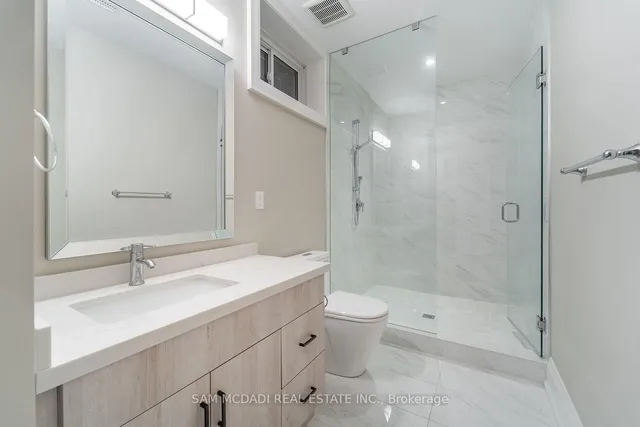 Additional image 8 of 2163 Deyncourt Dr