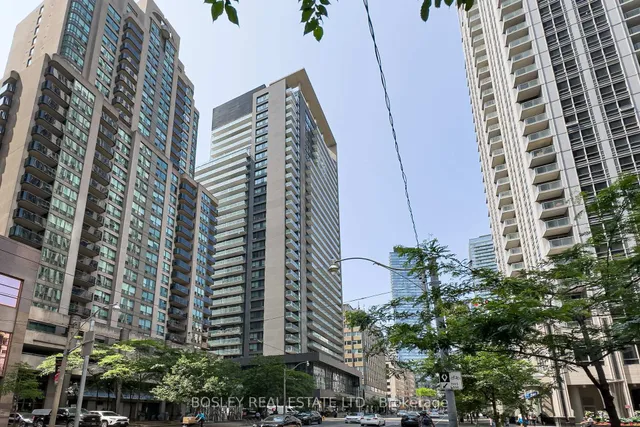 770 Bay St Unit 2704