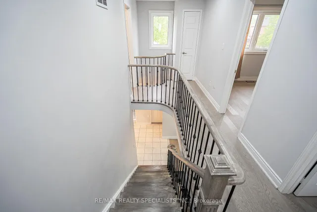 Additional image 37 of 56 Hood Cres