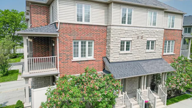 Additional image 42 of 623 Maude Common