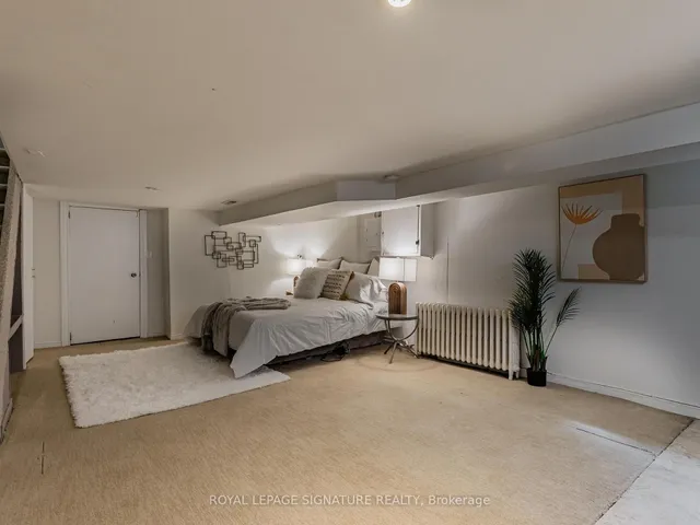 Additional image 36 of 8 Fairford Ave