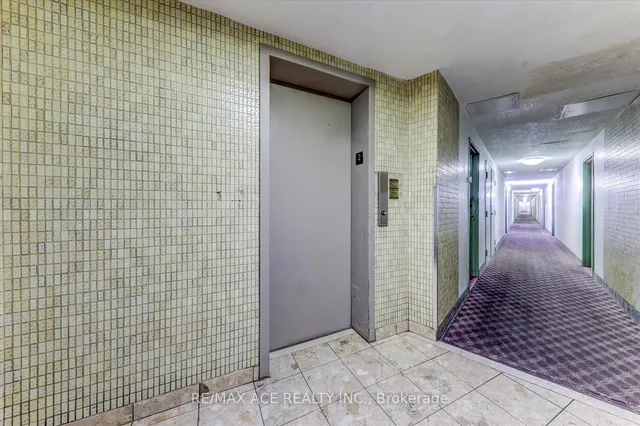 Additional image 5 of 100 Mornelle Crt Unit 2033