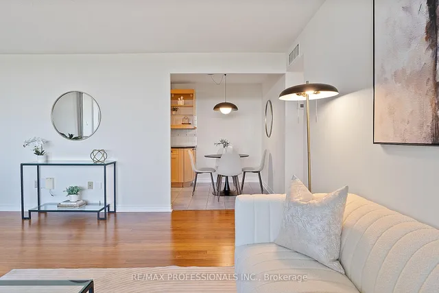 Additional image 23 of 61 Richview Rd Unit 1012