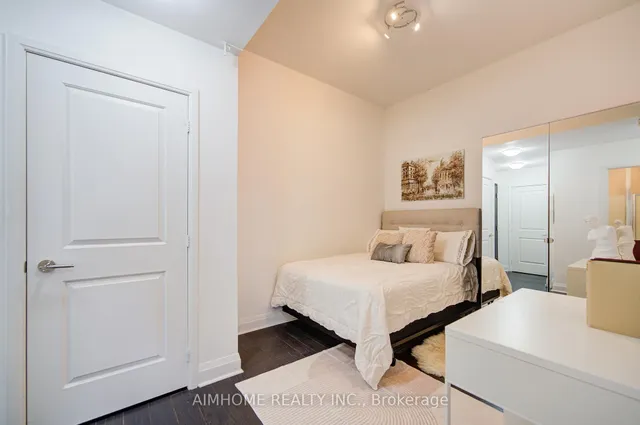 Additional image 9 of 1080 Bay St Unit 4704