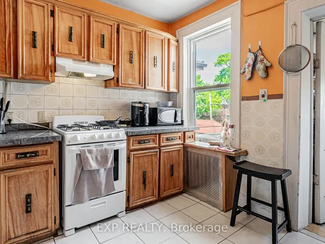Additional image 7 of 371 Crawford St