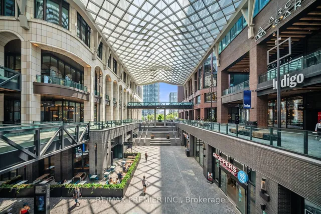 Additional image 44 of 455 Wellington St Unit 301