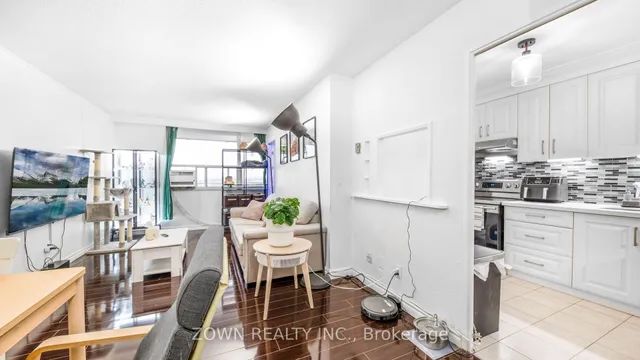 Additional image 13 of 2550 Pharmacy Ave Unit 801