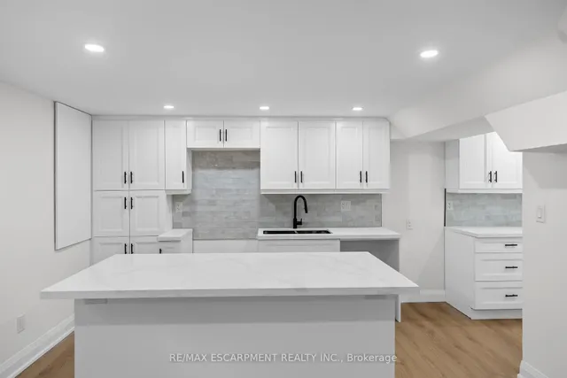 Additional image 28 of 15 Hardale Cres