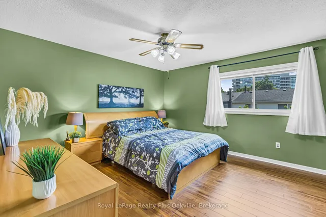 Additional image 12 of 64 Lamont Pl