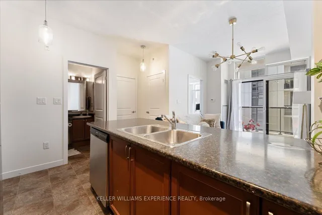 Additional image 10 of 85 Robinson St Unit 808