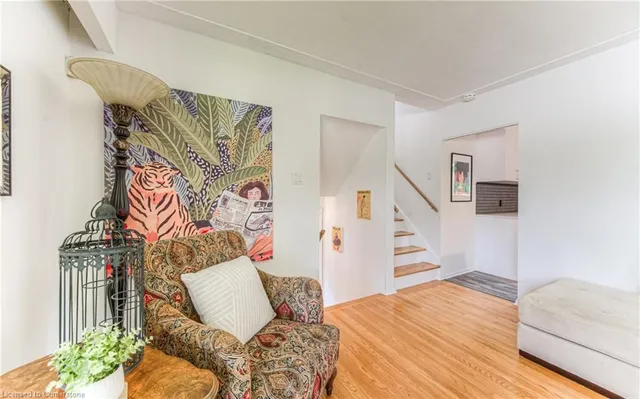 Additional image 13 of 45 Summit Ave