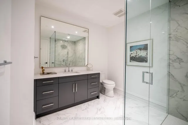 Additional image 11 of 2010 Bathurst St Unit 4D