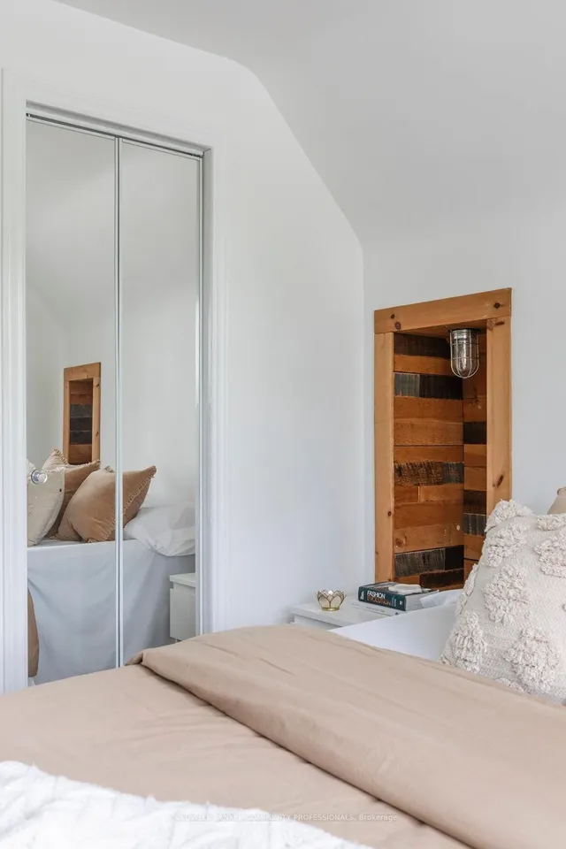 Additional image 26 of 14 Martin Rd