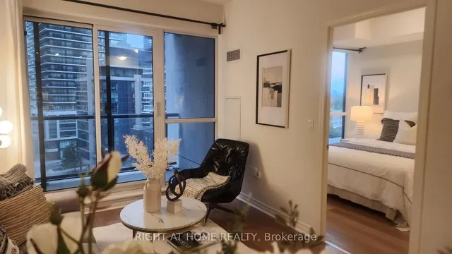 Additional image 13 of 39 Annie Craig Dr Unit 803