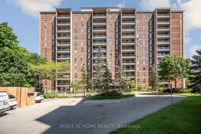 Additional image 2 of 1968 Main St Unit 1004