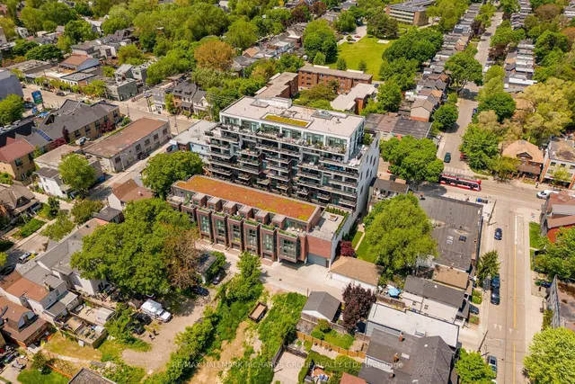 Additional image 23 of 1331 Queen St Unit TH2