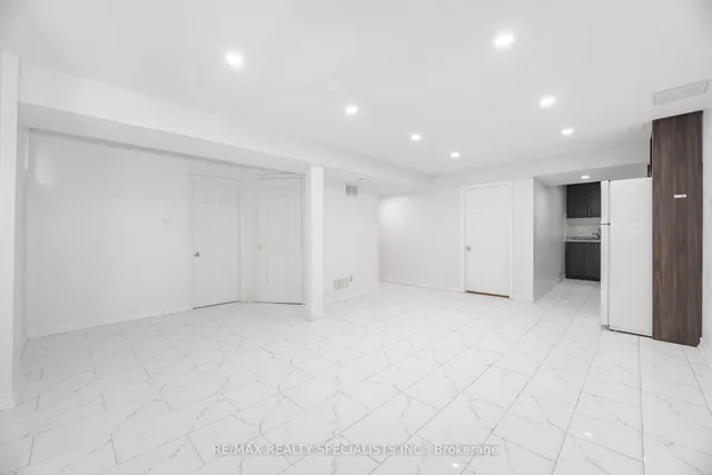 Additional image 28 of 8 Goreridge Cres