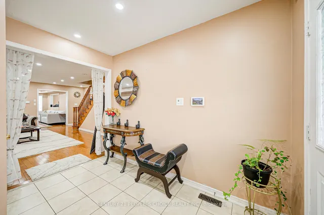 Additional image 6 of 7 Heathbrook Ave