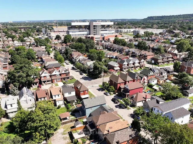 Additional image 33 of 67 Beechwood Ave