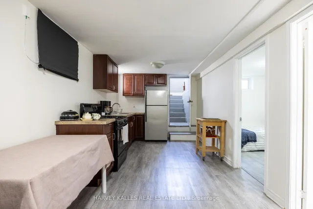 Additional image 33 of 210 Gowan Ave