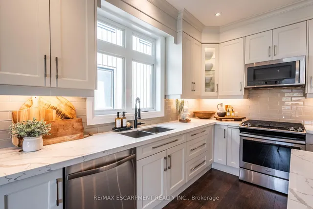 Additional image 17 of 962 Beach Blvd