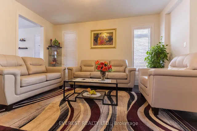 Additional image 7 of 17 Elysian Field Circ