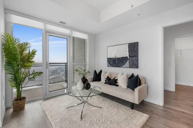 Additional image 3 of 60 Charles St Unit 2405