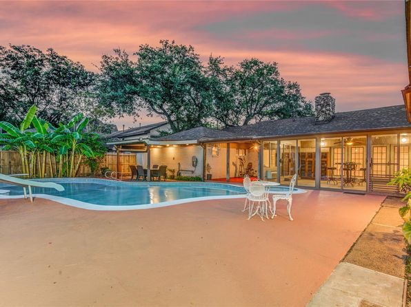 Property image for 4438 Wigton Dr, Houston, TX 77096