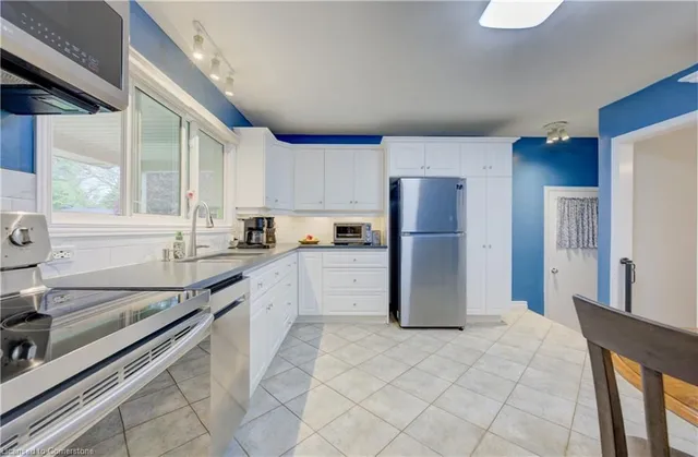 Additional image 5 of 55 Burbank Rd