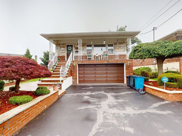 223 149th Pl, Flushing, NY 11357