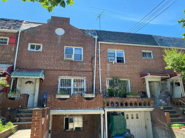 4324 57th St, Flushing, NY 11377