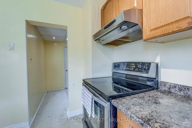 Additional image 30 of 39 Sixteenth St