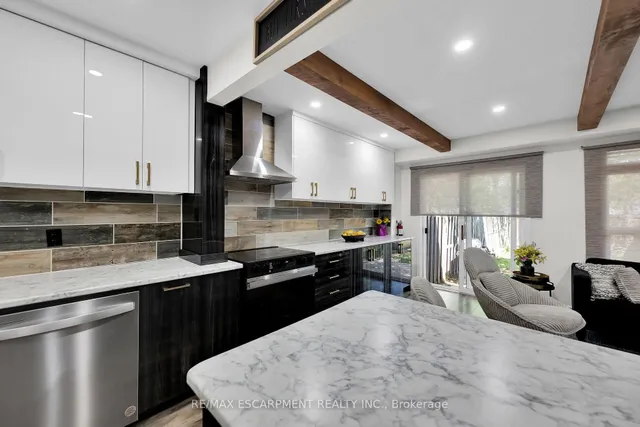 Additional image 17 of 134 Terni Blvd Unit 14