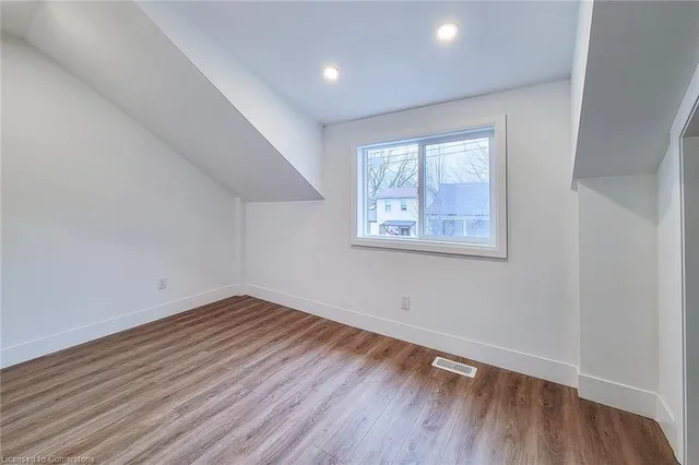 Additional image 22 of 29 New St