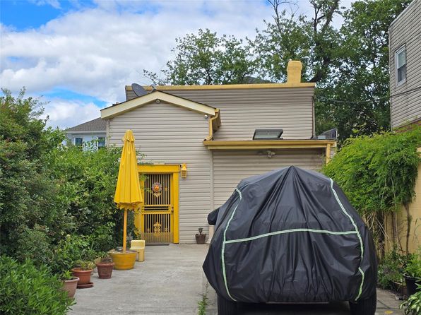469 Montauk Avenue, Brooklyn, NY 11208