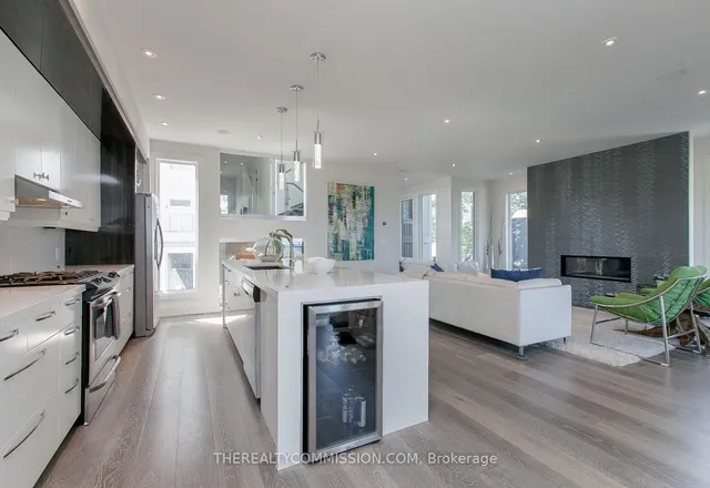 Additional image 15 of 975 Beach Blvd