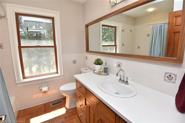 Additional image 30 of 39 Barnabas St