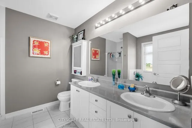 Additional image 40 of 765 Banks Cres