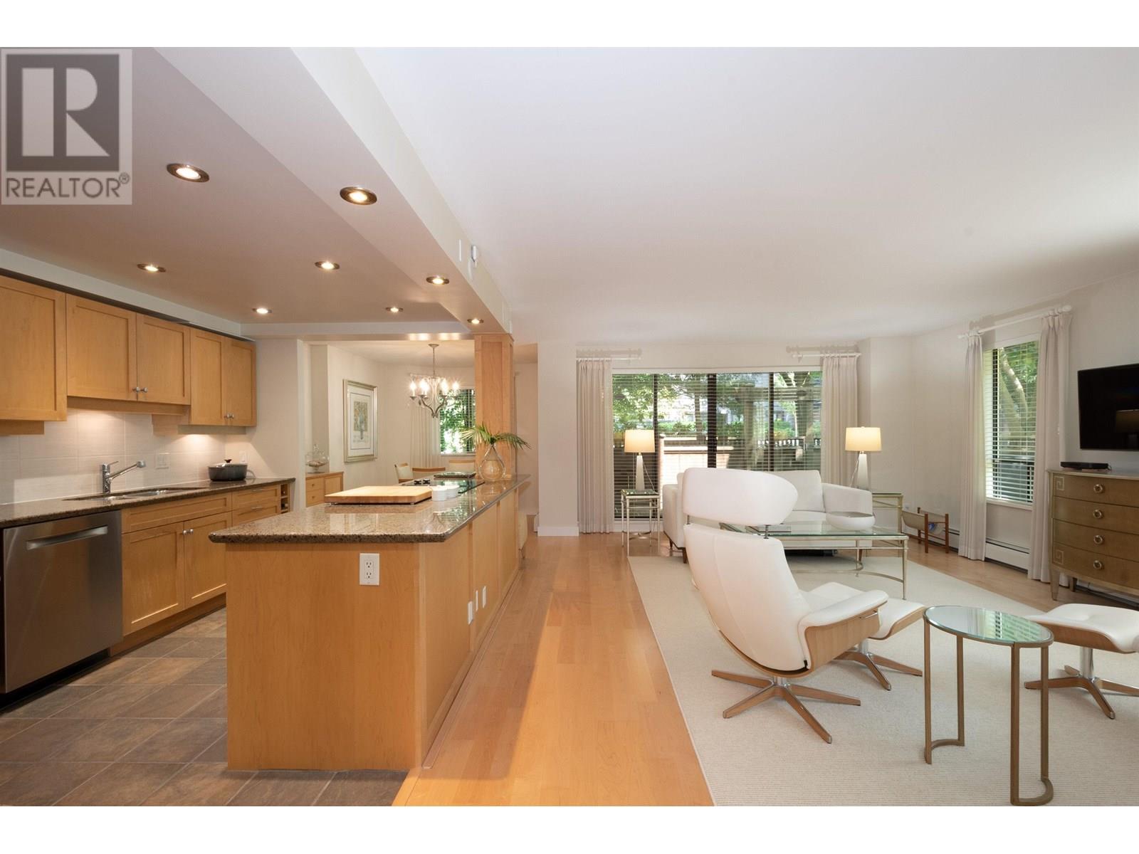 1 1568 W 12TH AVENUE|Vancouver, British Columbia V6J2E1