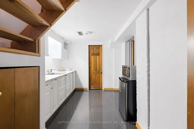 Additional image 36 of 174 Madison Ave