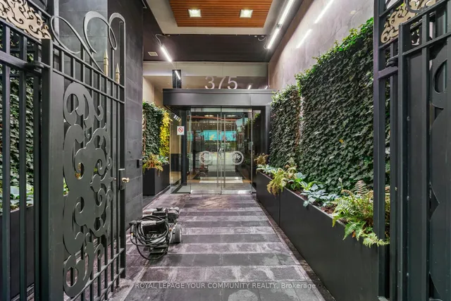 Additional image 4 of 375 King St Unit 1706